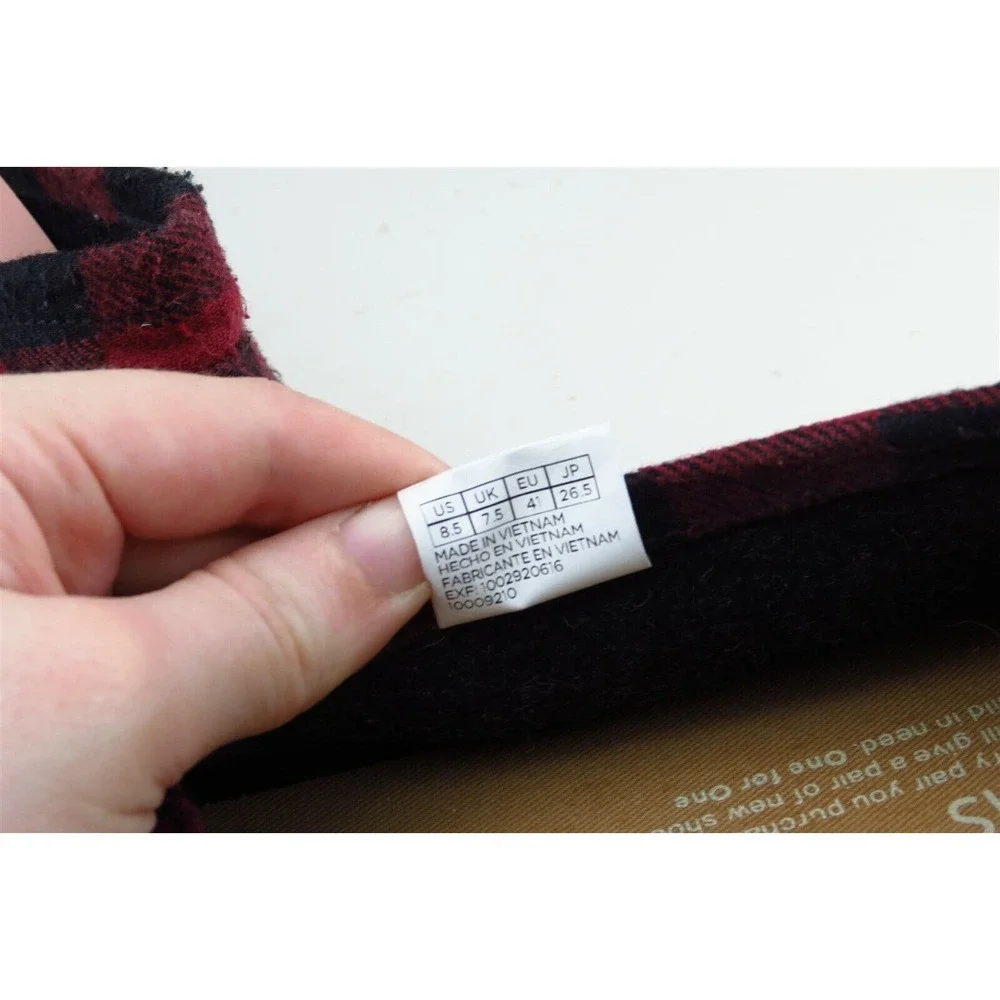 Toms Size 8.5 M Red Flat Fabric Men‎ Shoes